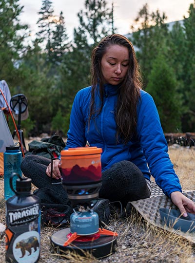 Fotografie Adély, která kempuje v přírodě